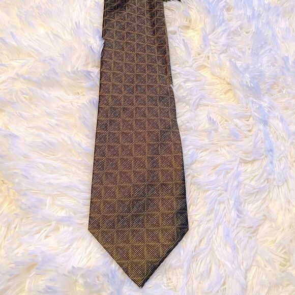 🌷 Calvin Klein🌷100% Silk Tie - Picture 2 of 4